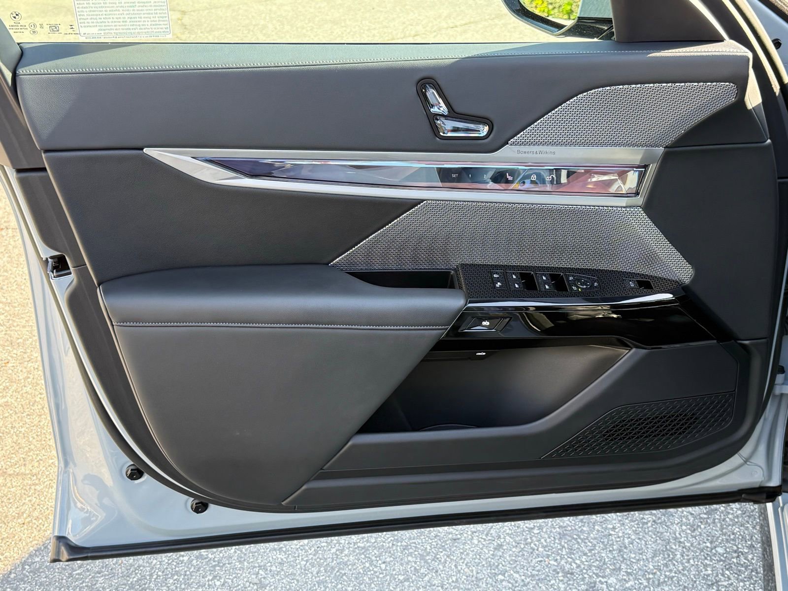 Certified 2024 BMW 740i w/ M Sport Professional Package image 19