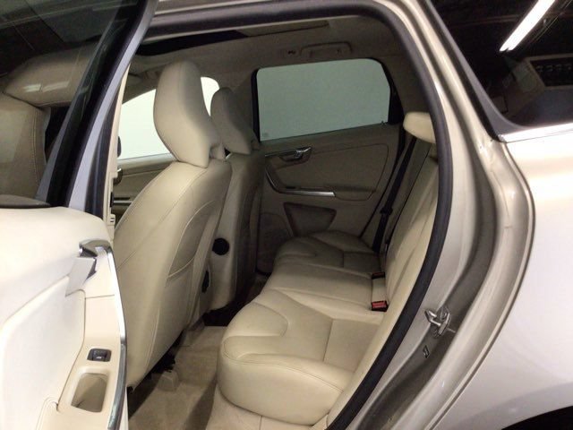Used 2015 Volvo XC60 T5 Platinum AWD/4WD image 14