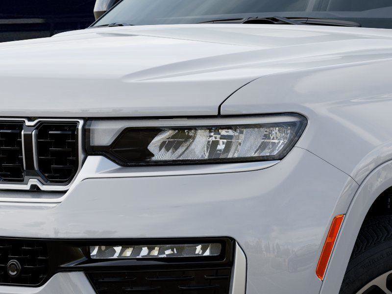 New 2026 Jeep Grand Cherokee Summit AWD/4WD image 10