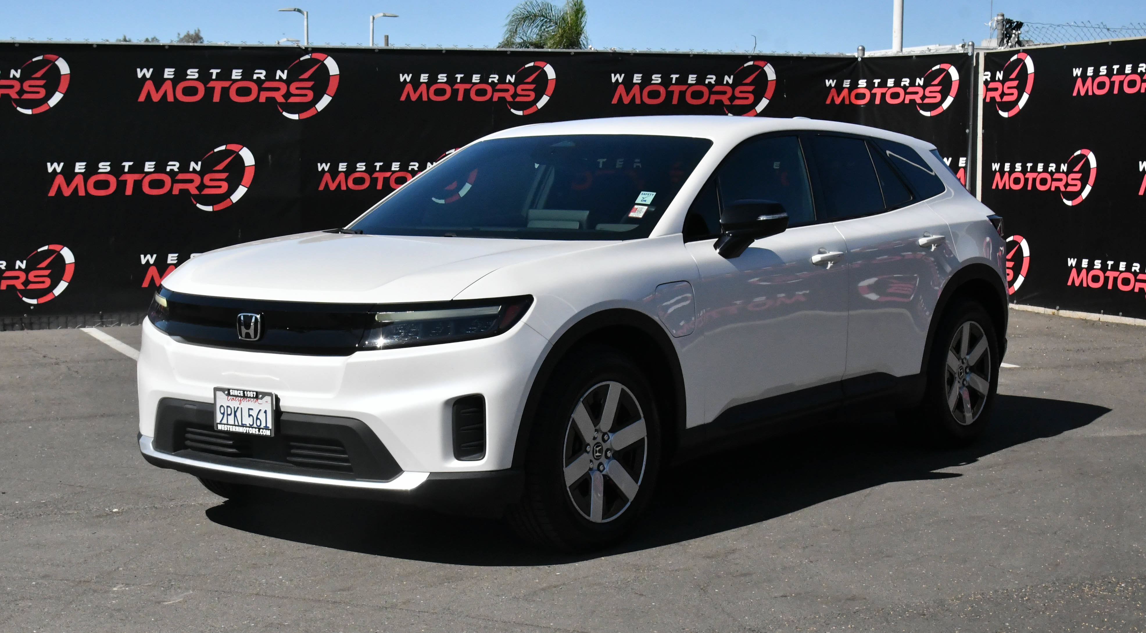 Used 2024 Honda Prologue EX image 3