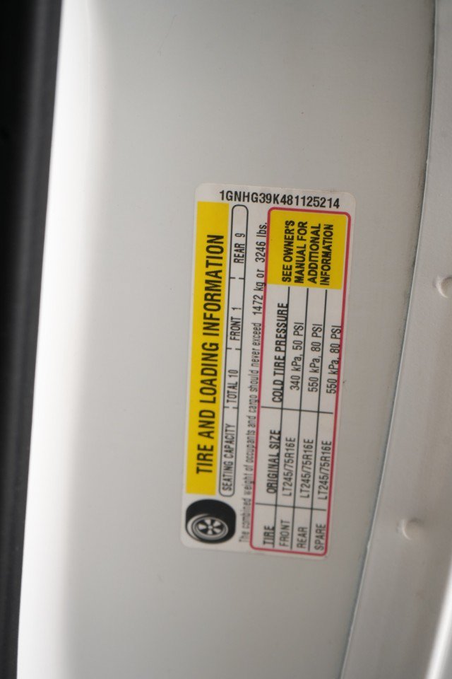Used 2008 Chevrolet Express 3500 Extended Passenger RWD image 15