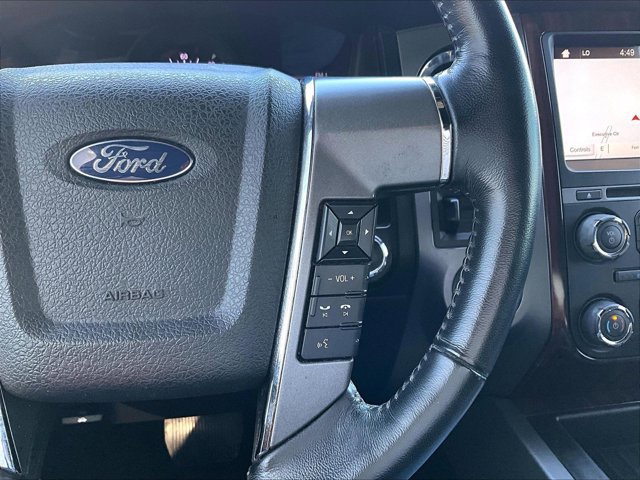 Used 2016 Ford Expedition Platinum RWD image 19
