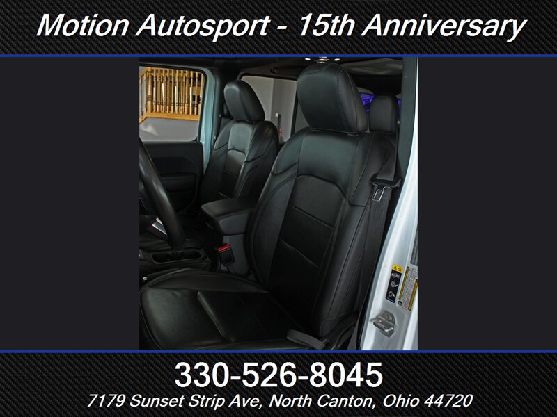 Used 2023 Jeep Wrangler Unlimited Sahara AWD/4WD image 36