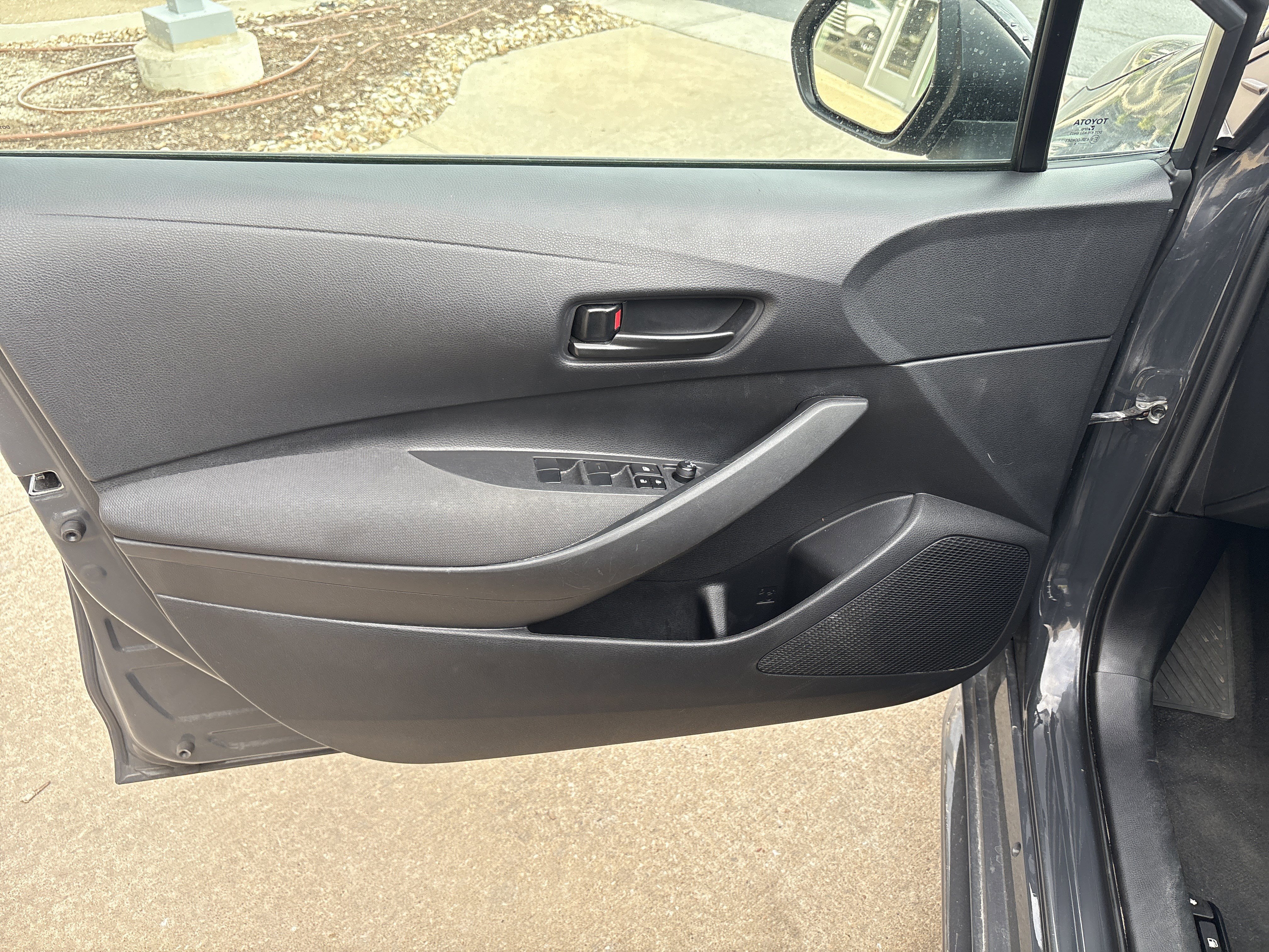 Used 2024 Toyota Corolla LE FWD image 14