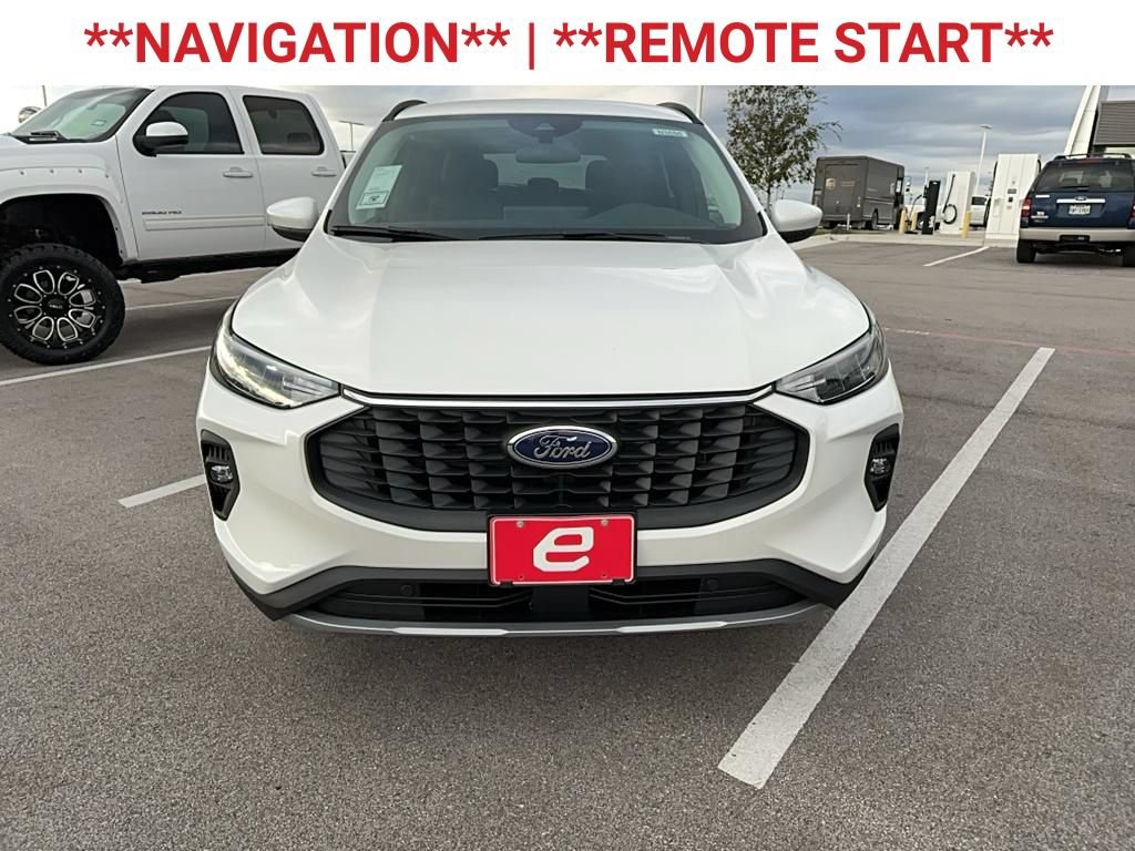 New 2025 Ford Escape SE FWD image 2