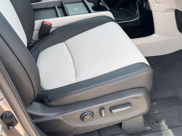 New 2027 Honda Odyssey Elite image 10