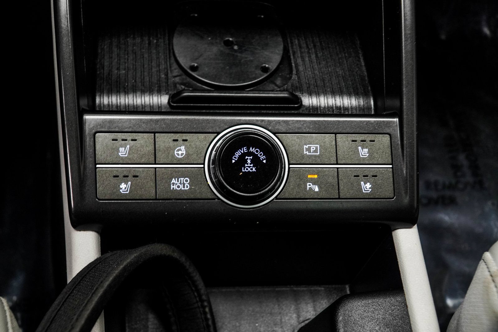 Used 2024 Hyundai Kona Limited AWD/4WD image 19