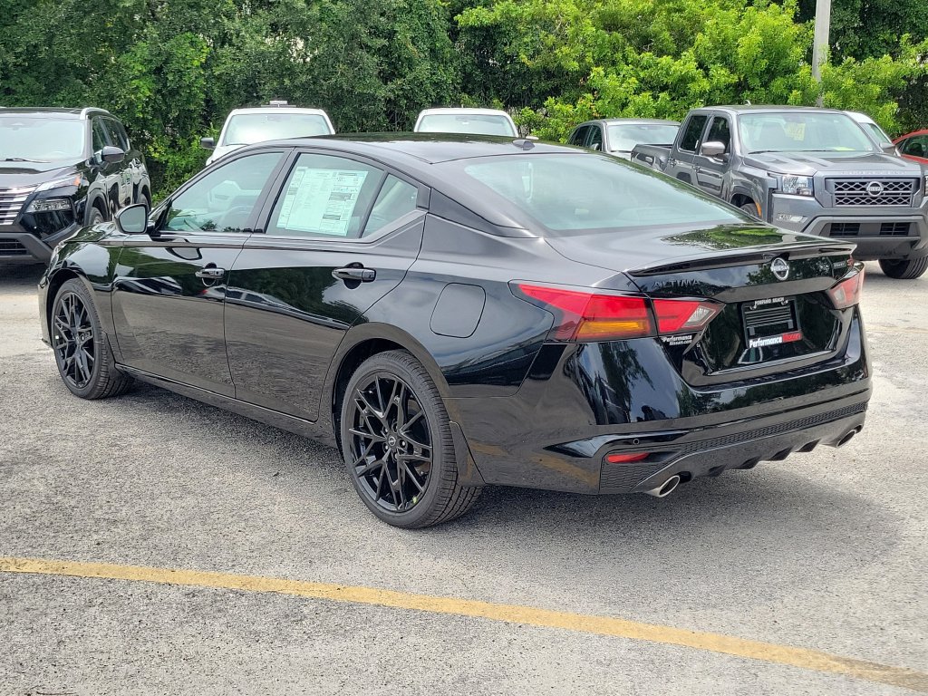 New 2026 Nissan Altima 2.5 SR FWD image 6