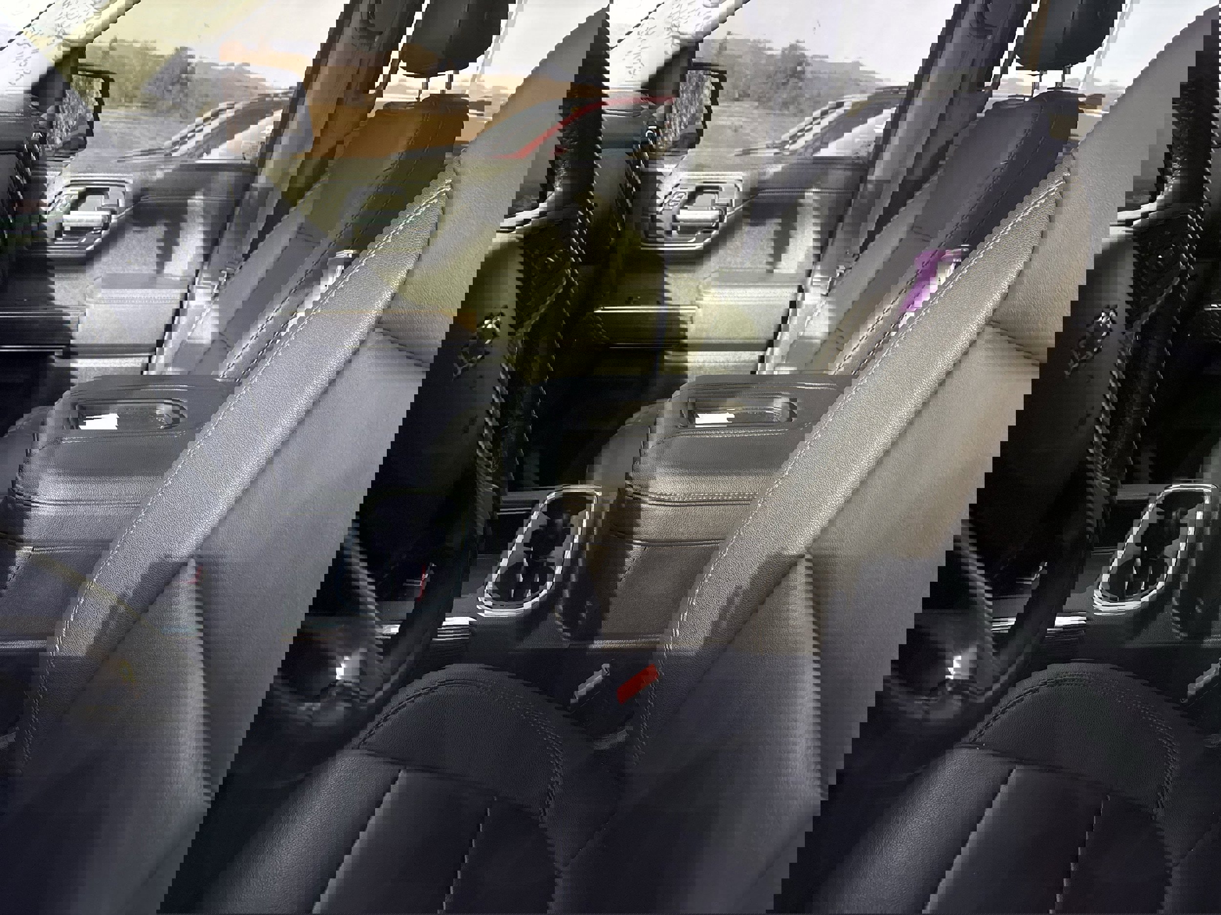 Used 2021 Chevrolet Silverado 1500 LT Trail Boss w/ Convenience Package II AWD/4WD image 7