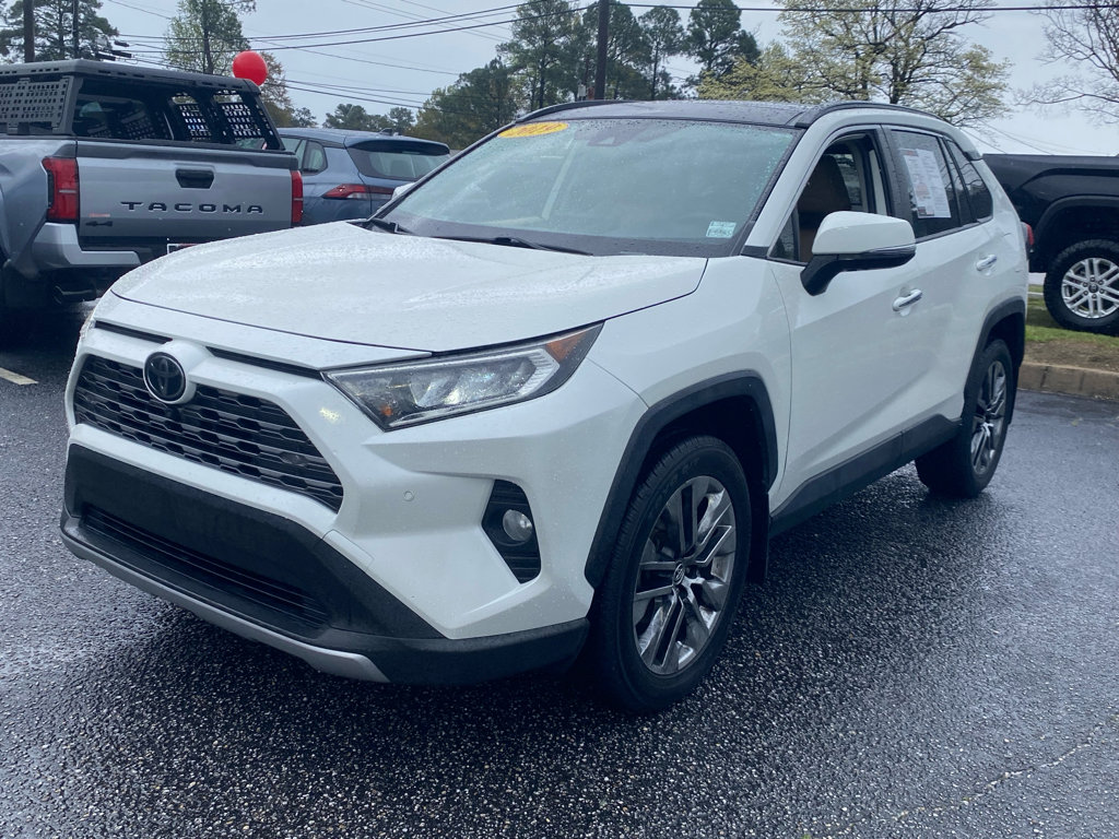 Used 2019 Toyota RAV4 Limited w/ Advanced Technology Package image 2