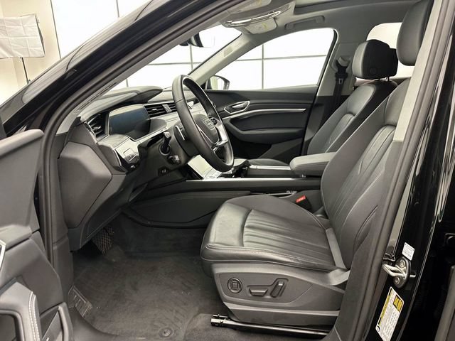 Used 2024 Audi Q8 e-tron Premium Plus w/ Premium Plus Package AWD/4WD image 11
