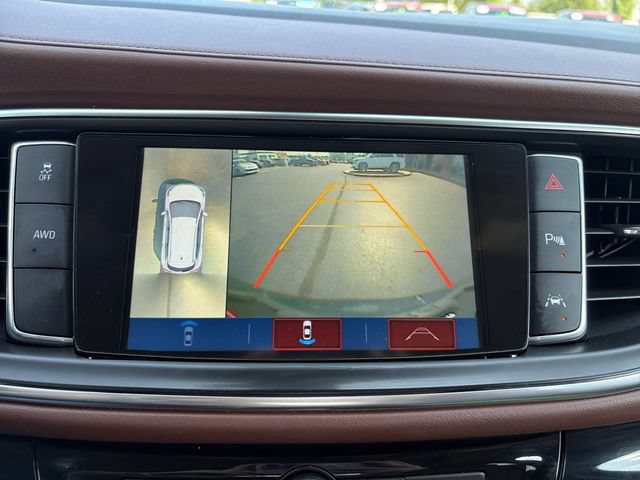 Used 2018 Buick Enclave Avenir AWD/4WD image 31