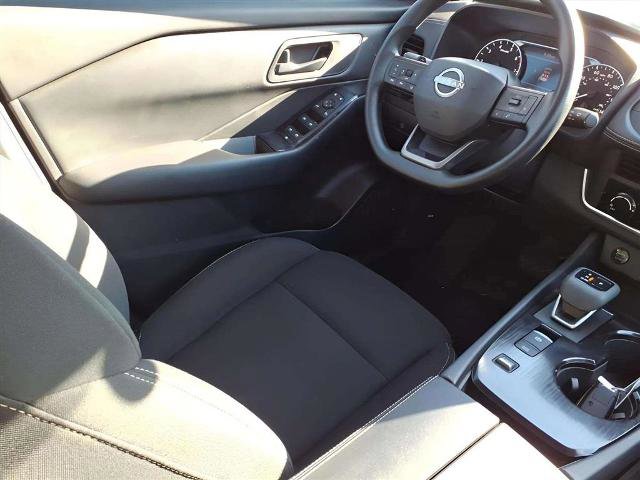 Certified 2025 Nissan Rogue S image 9