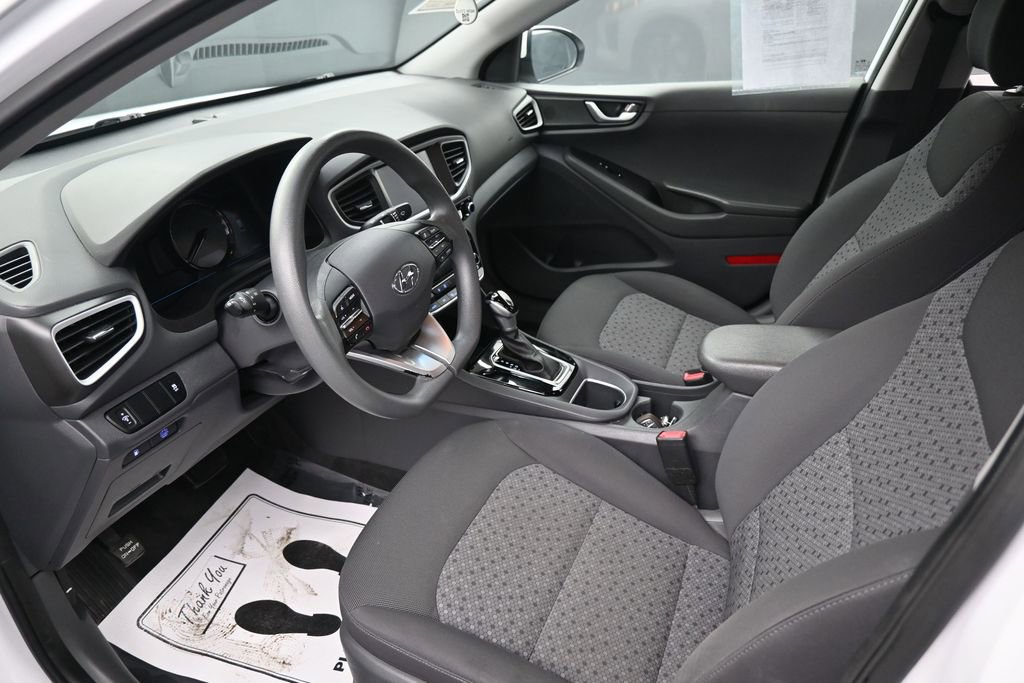 Used 2018 Hyundai Ioniq Blue image 21