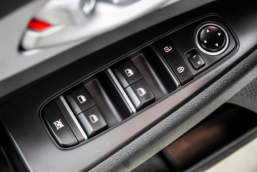 Used 2023 Kia Forte LXS w/ LXS Technology Package image 40