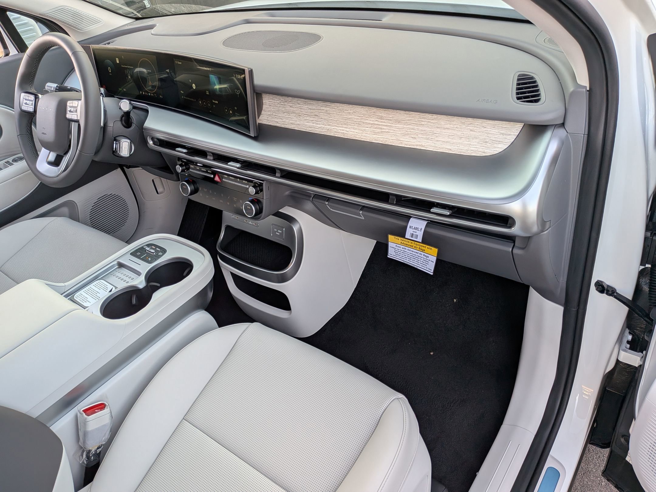 New 2026 Hyundai Ioniq 9 SEL image 25