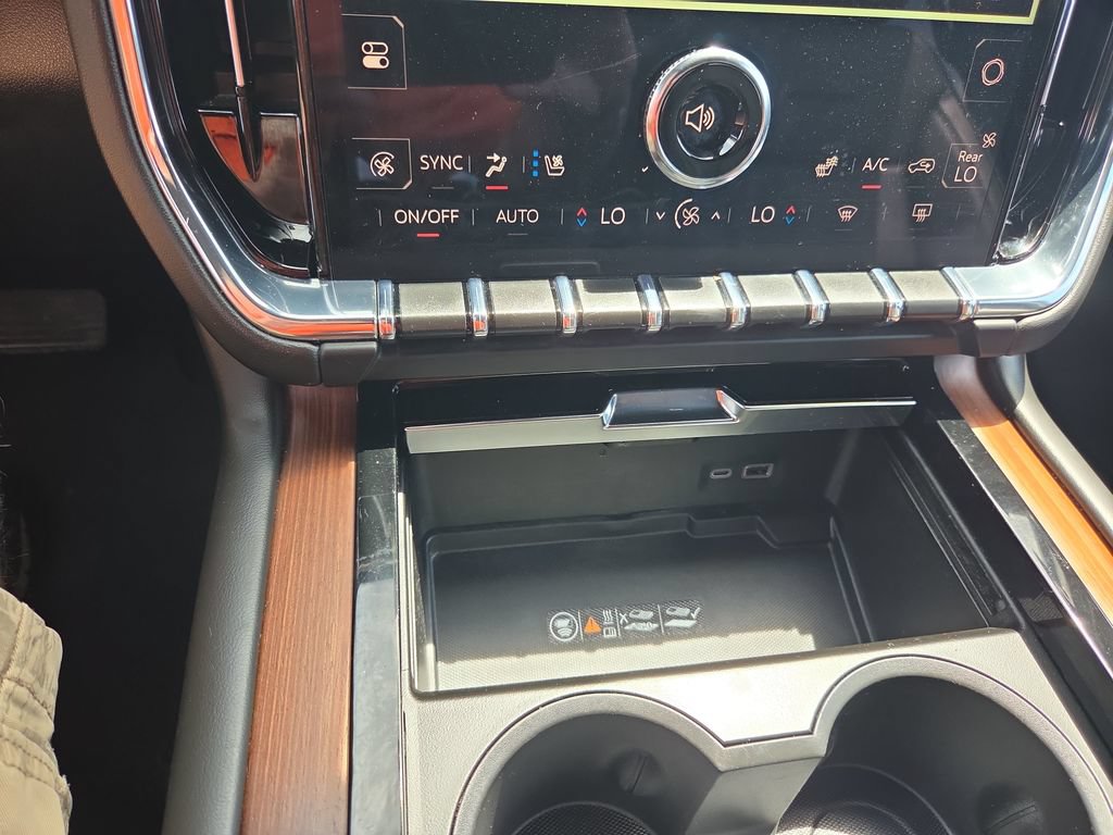 Certified 2025 GMC Yukon Denali AWD/4WD image 24