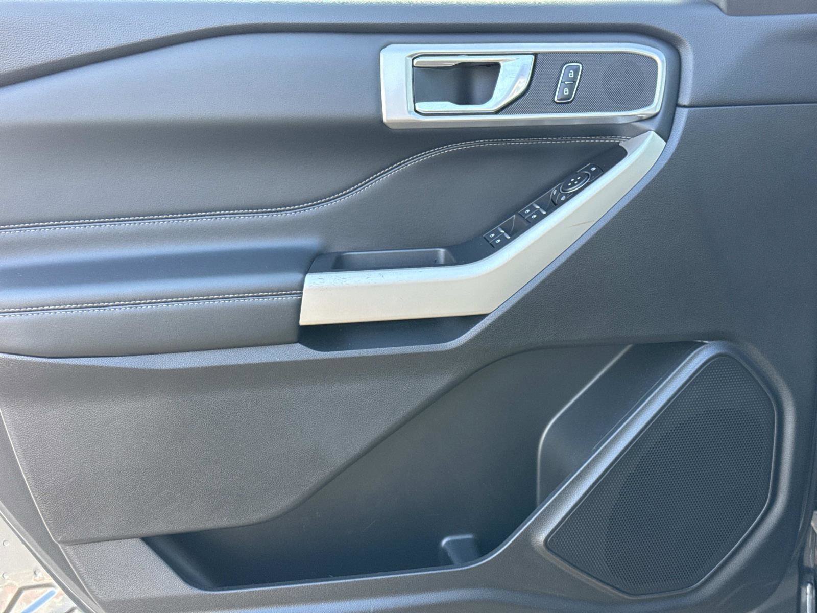 Used 2023 Ford Explorer XLT w/ Equipment Group 202A image 17