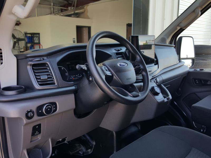 Used 2022 Ford E-Transit 148 High Roof Extended image 15