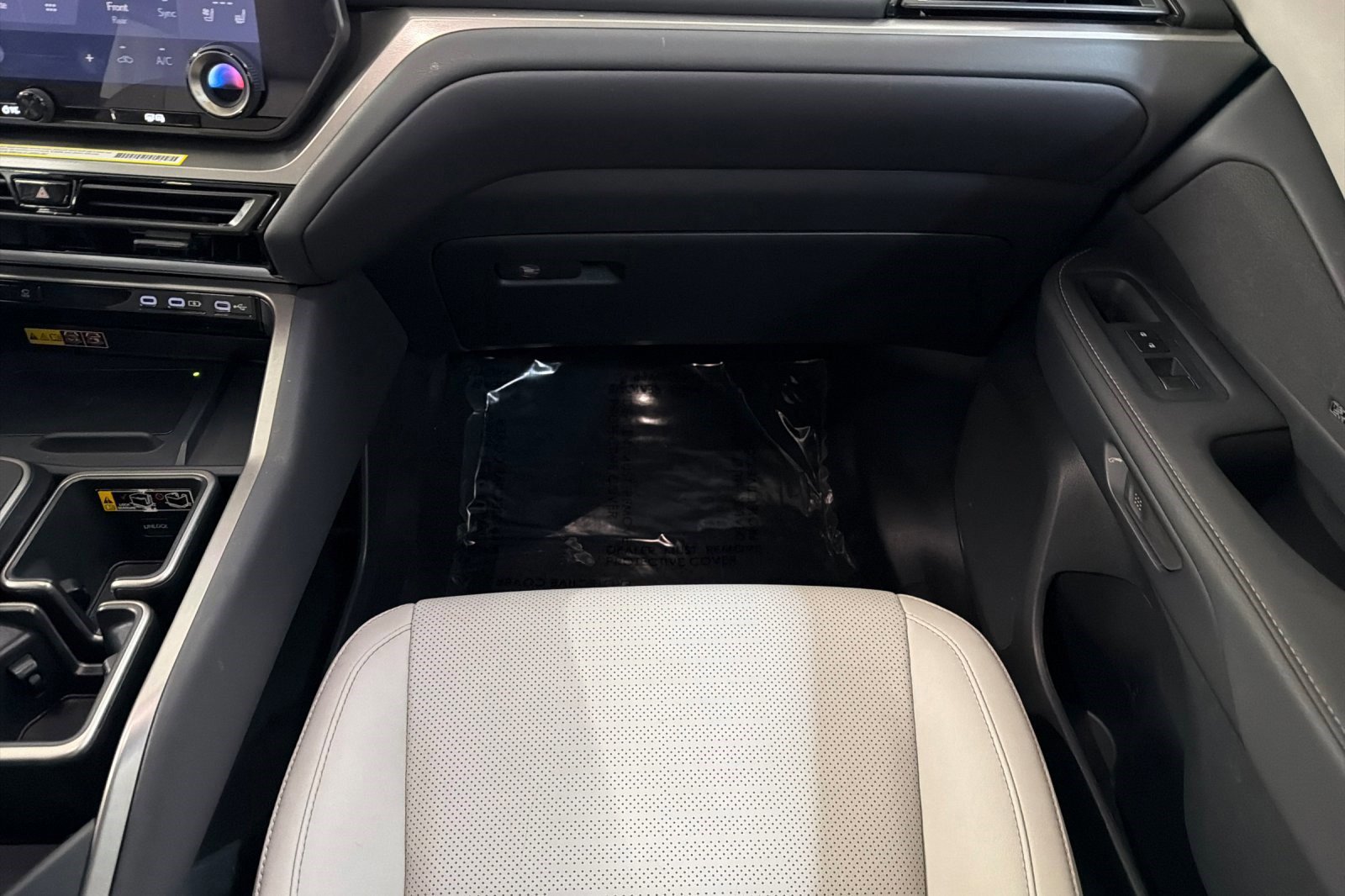 Used 2024 Lexus TX 350 FWD w/ Captains Chair Package image 28