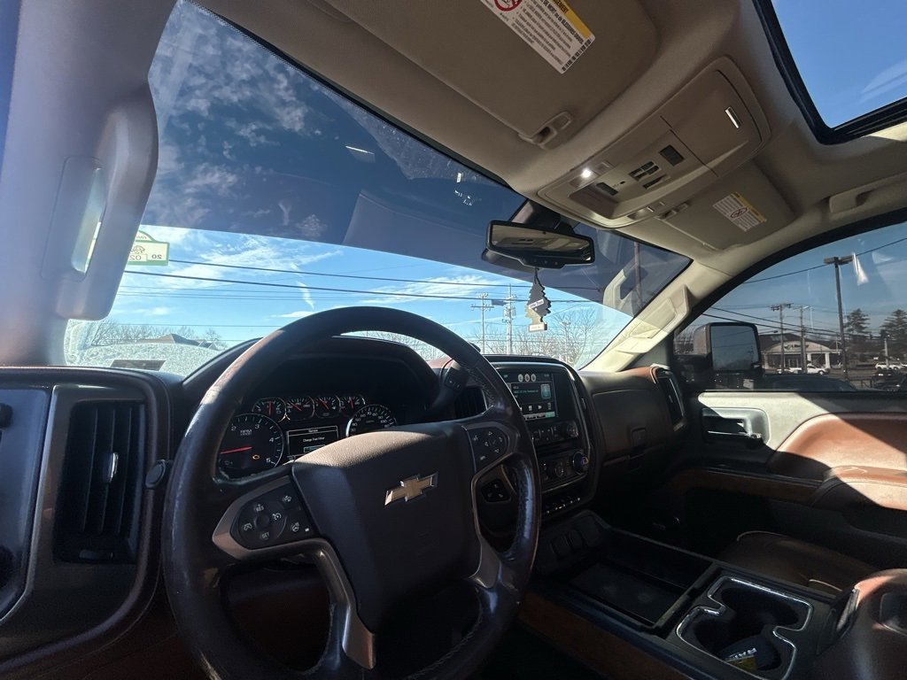 Used 2015 Chevrolet Silverado 3500 High Country w/ Duramax Plus Package image 15