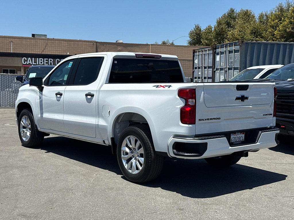 Used 2024 Chevrolet Silverado 1500 Custom w/ LPO, Dark Essentials Package AWD/4WD image 4