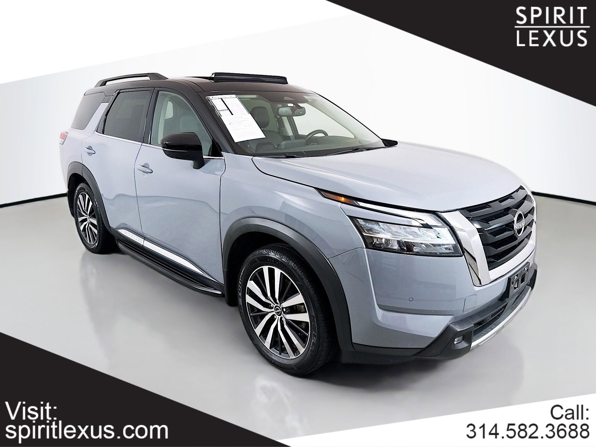 Used 2022 Nissan Pathfinder Platinum w/ Cargo Package image 1