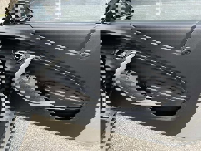 Used 2018 Chevrolet Camaro SS image 17