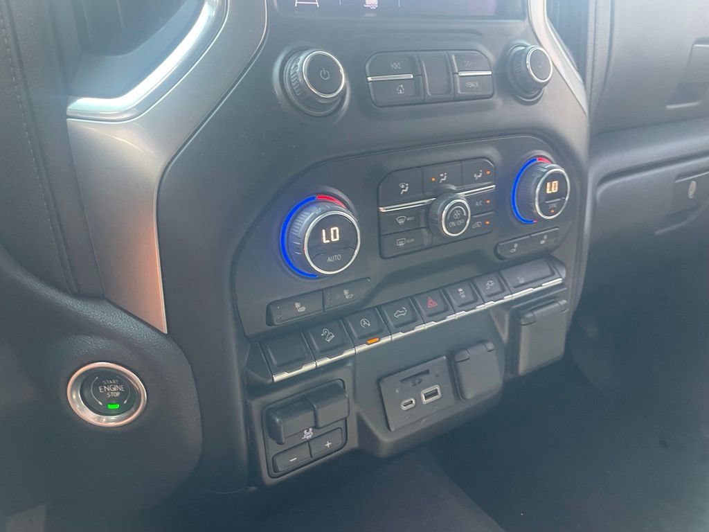 Used 2019 Chevrolet Silverado 1500 LT w/ Texas Edition AWD/4WD image 17
