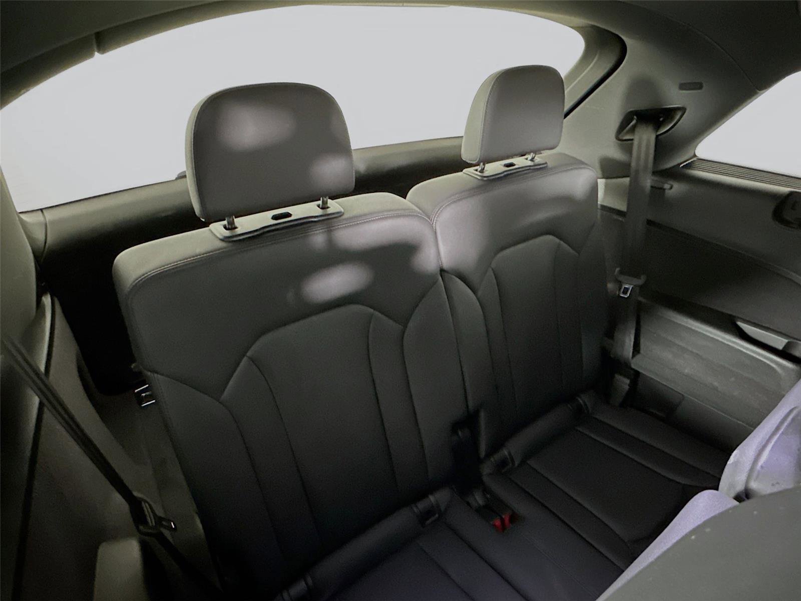 Used 2025 Audi Q7 3.0T Premium Plus image 28