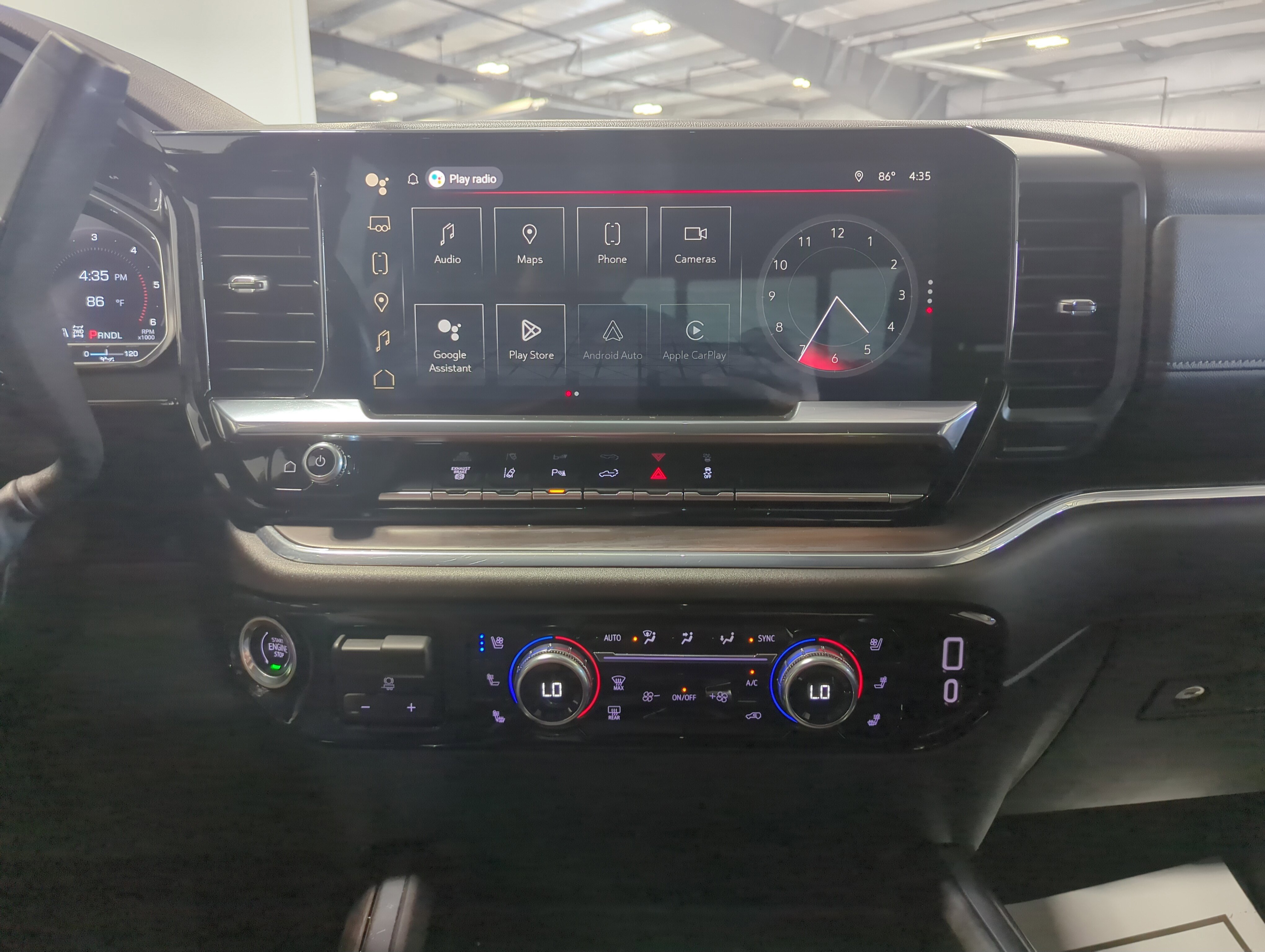 Used 2024 GMC Sierra 2500 SLT w/ SLT Premium Package image 18