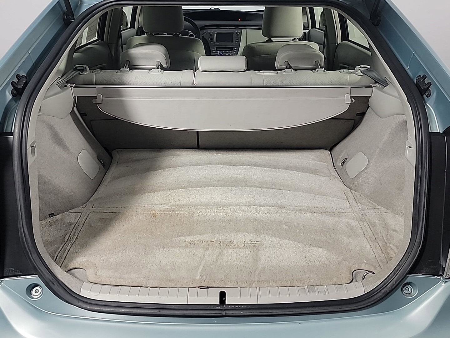 Used 2013 Toyota Prius Three image 9