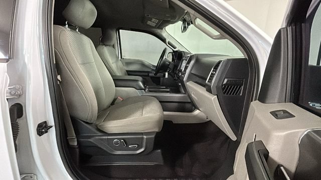 Used 2017 Ford F150 XLT w/ Equipment Group 302A Luxury AWD/4WD image 28