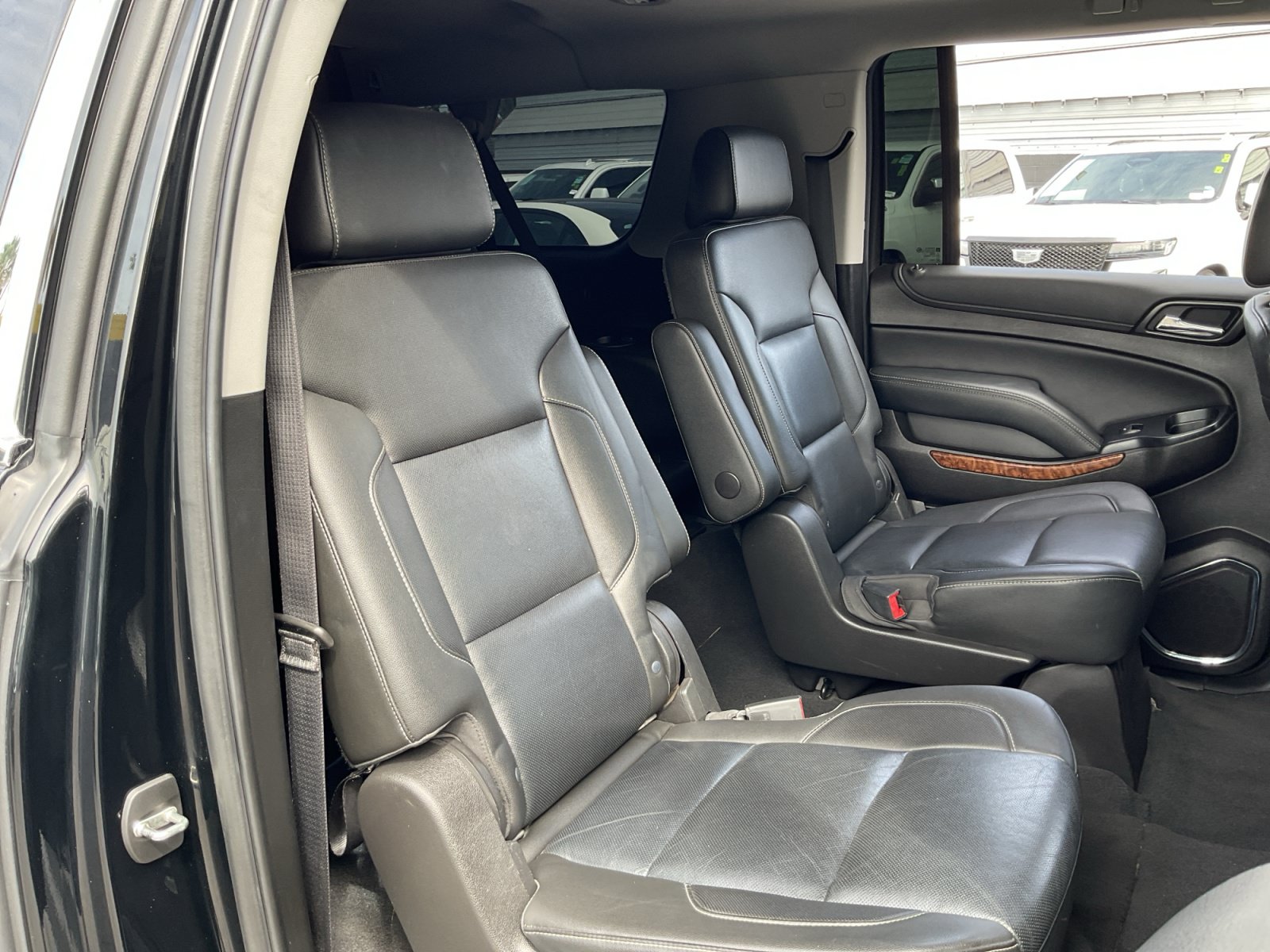 Used 2019 Chevrolet Suburban Premier AWD/4WD image 20