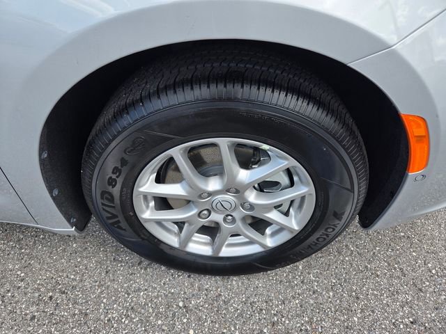 New 2026 Chrysler Pacifica Select FWD image 17