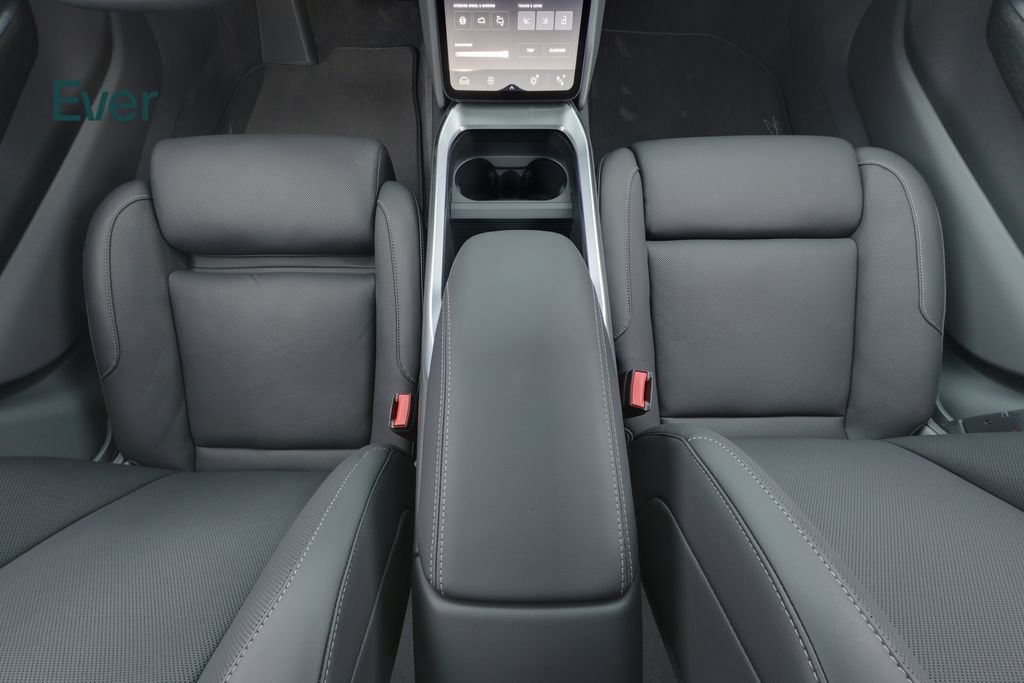 Used 2024 Lucid Air Touring AWD/4WD image 25