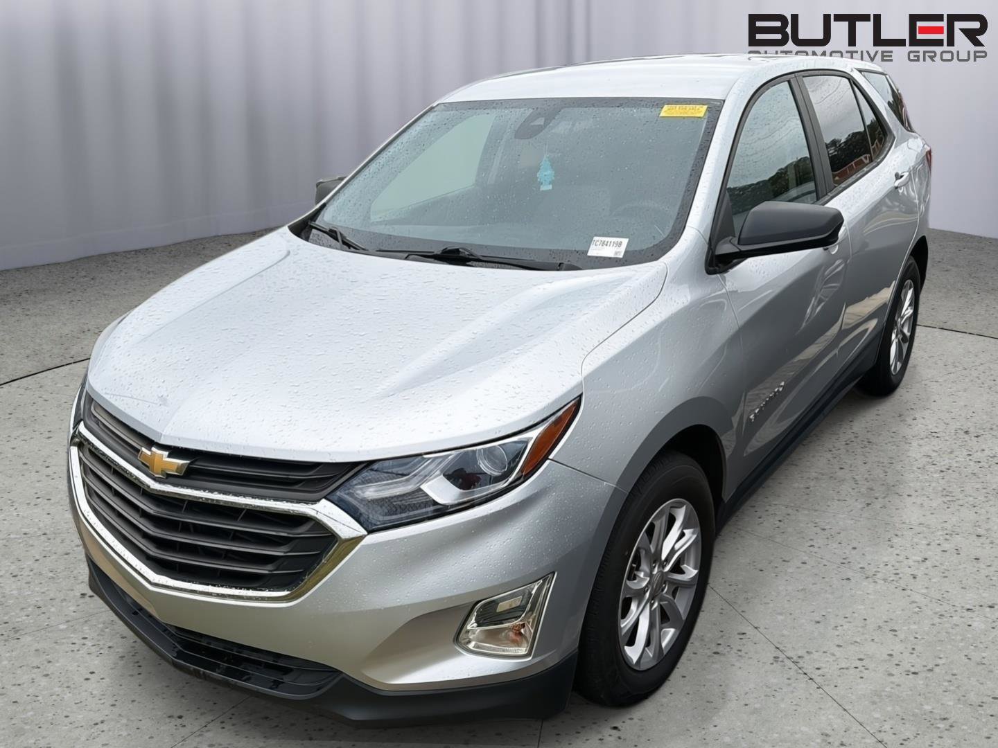 Used 2020 Chevrolet Equinox LS w/ LS Convenience Package FWD image 1