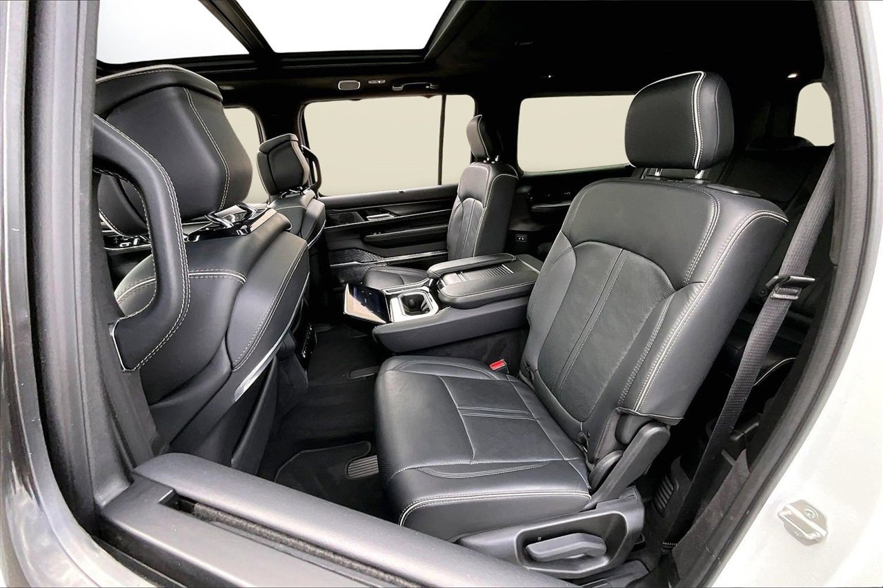 Certified 2024 Jeep Grand Wagoneer L Series II w/ Quick Order Packagew 28T image 23