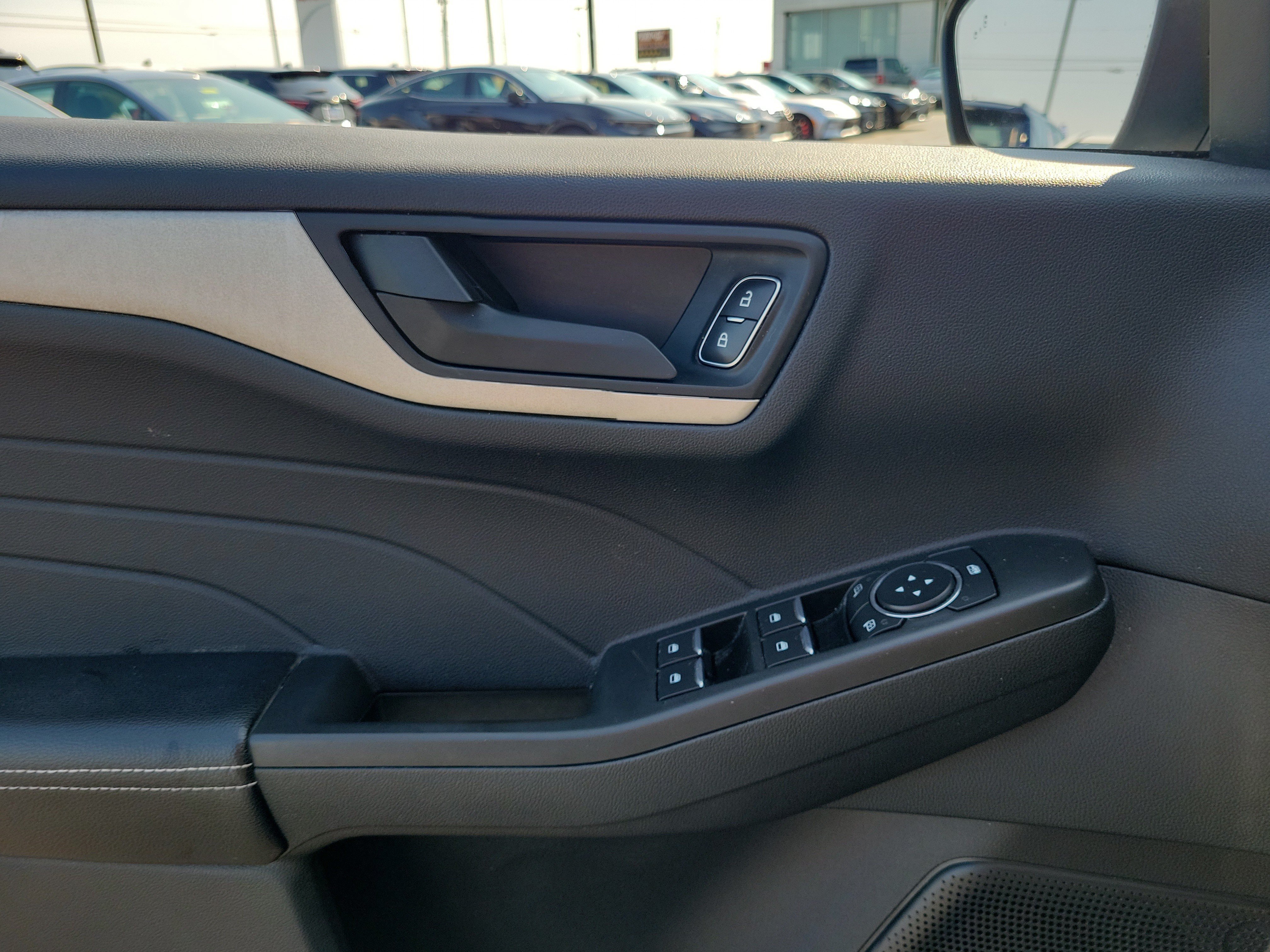 Used 2022 Ford Escape SE AWD/4WD image 17