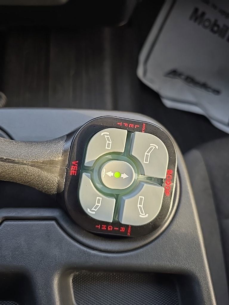 Used 2022 GMC Sierra 2500 SLE w/ SLE Value Package; image 33