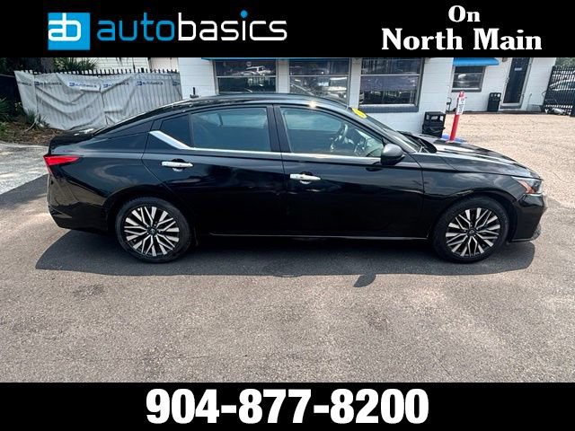 Used 2025 Nissan Altima 2.5 SV FWD image 8