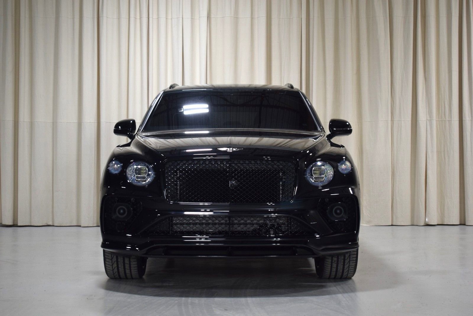 Certified 2022 Bentley Bentayga image 12