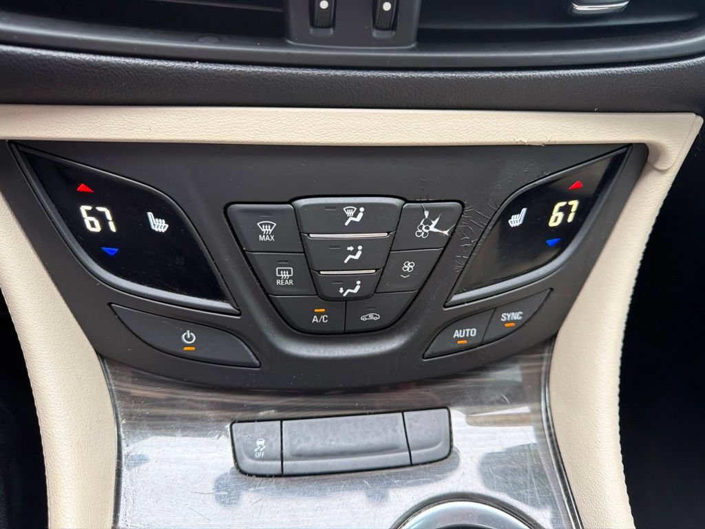Certified 2020 Buick Envision Preferred FWD image 24