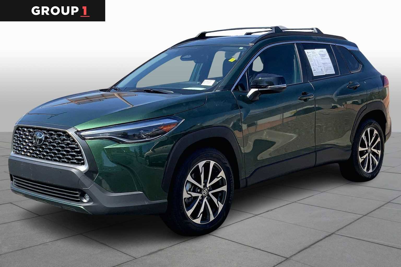 Used 2025 Toyota Corolla Cross XLE w/ Convenience Package image 1