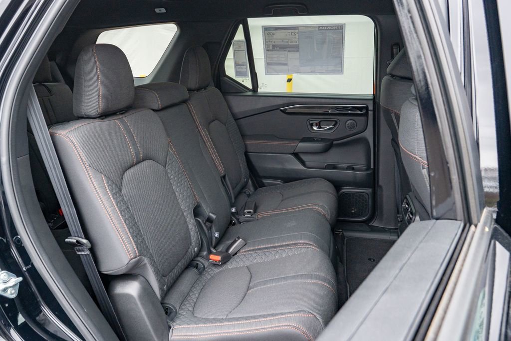 New 2026 Honda Pilot Sport image 15