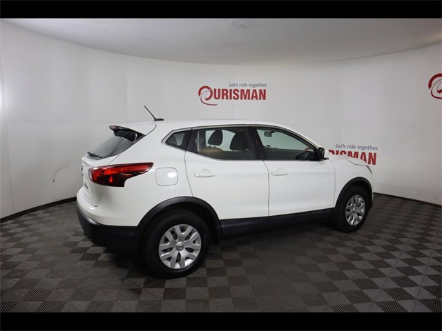 Used 2018 Nissan Rogue Sport S image 12