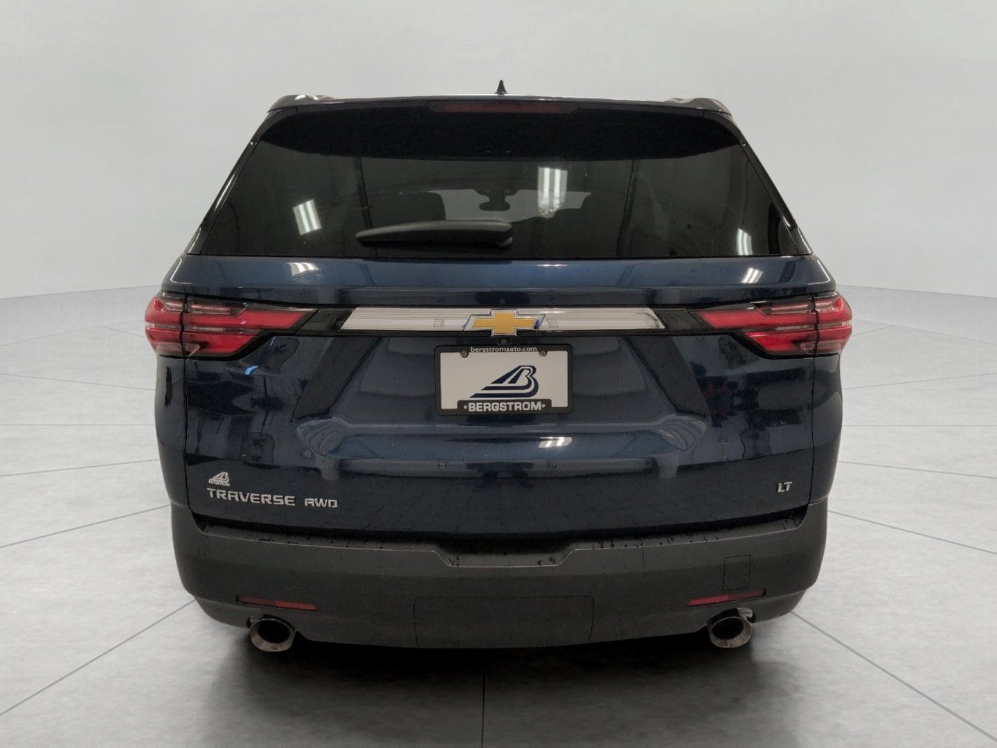 Used 2023 Chevrolet Traverse LT w/ LPO, Floor Liner Package AWD/4WD image 25