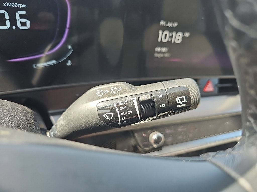 Certified 2025 Kia Sportage EX w/ Premium Package FWD image 38