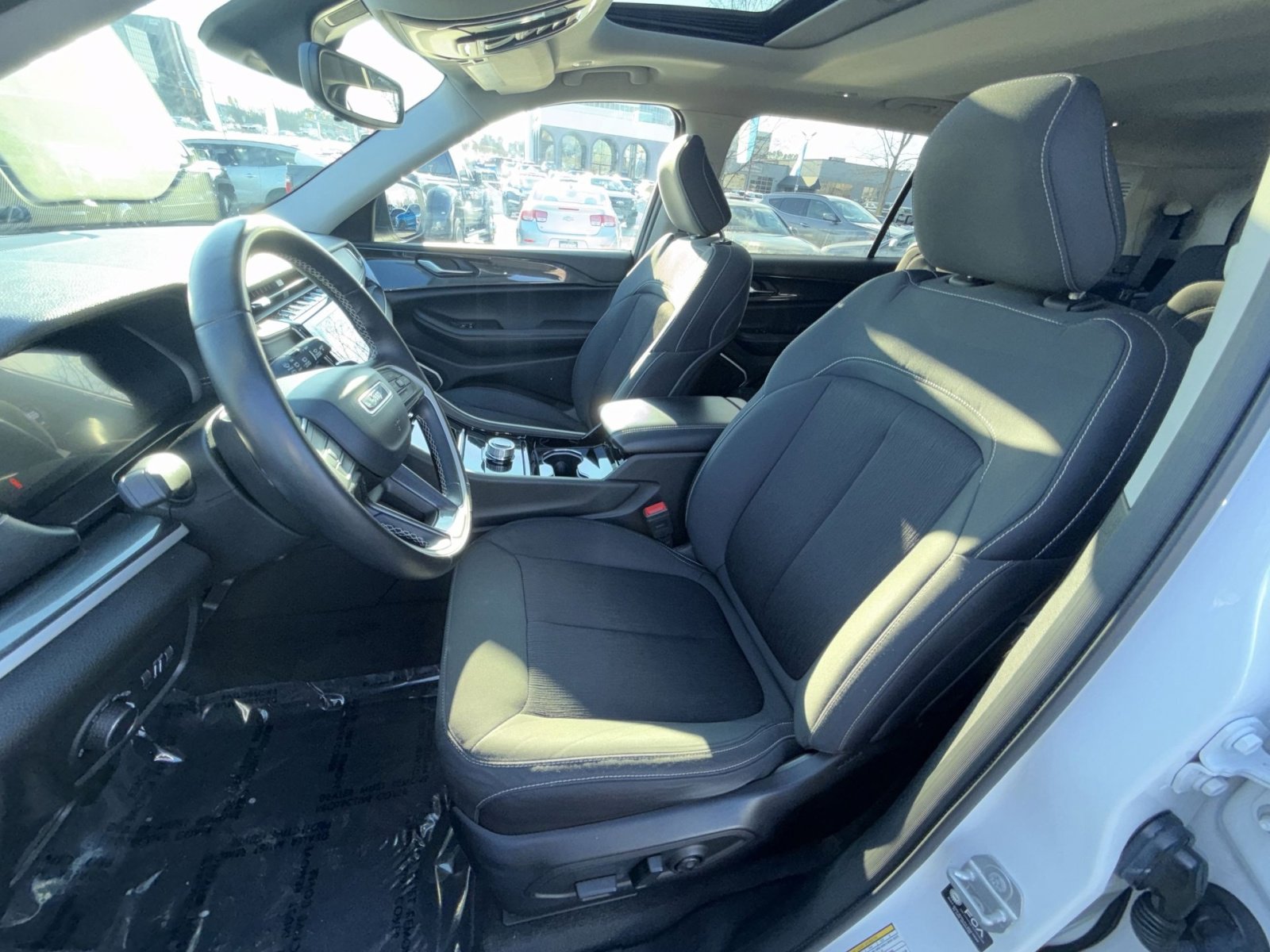 Used 2021 Jeep Grand Cherokee L Laredo w/ Luxury Tech Group I image 13