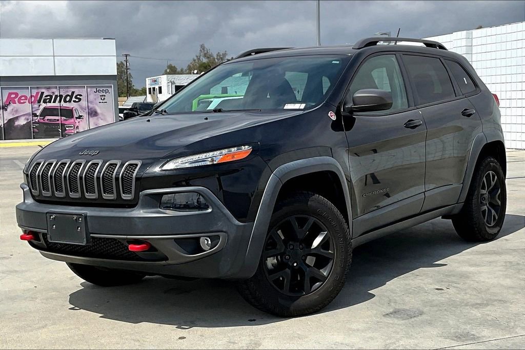 Used 2016 Jeep Cherokee Trailhawk w/ Comfort/Convenience Group image 2